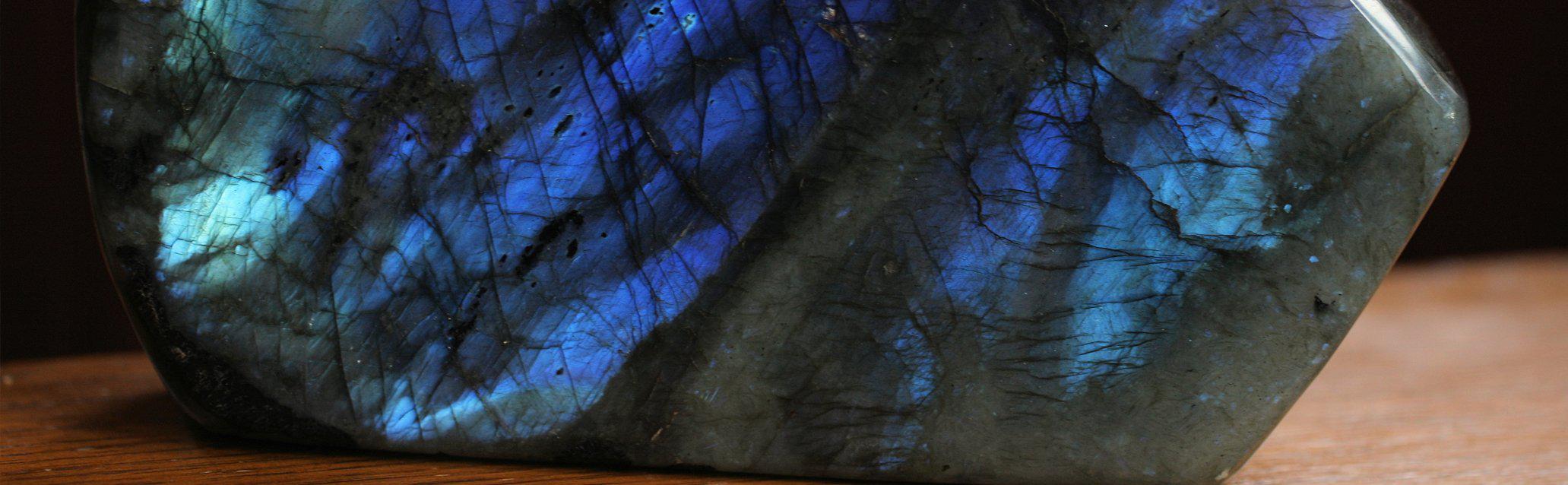 Labradorite Gemstone