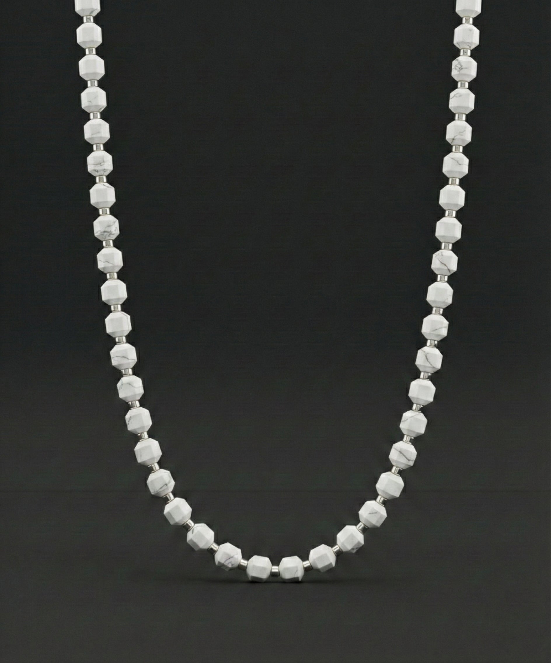 Howlite Necklace 5mm | Kubic