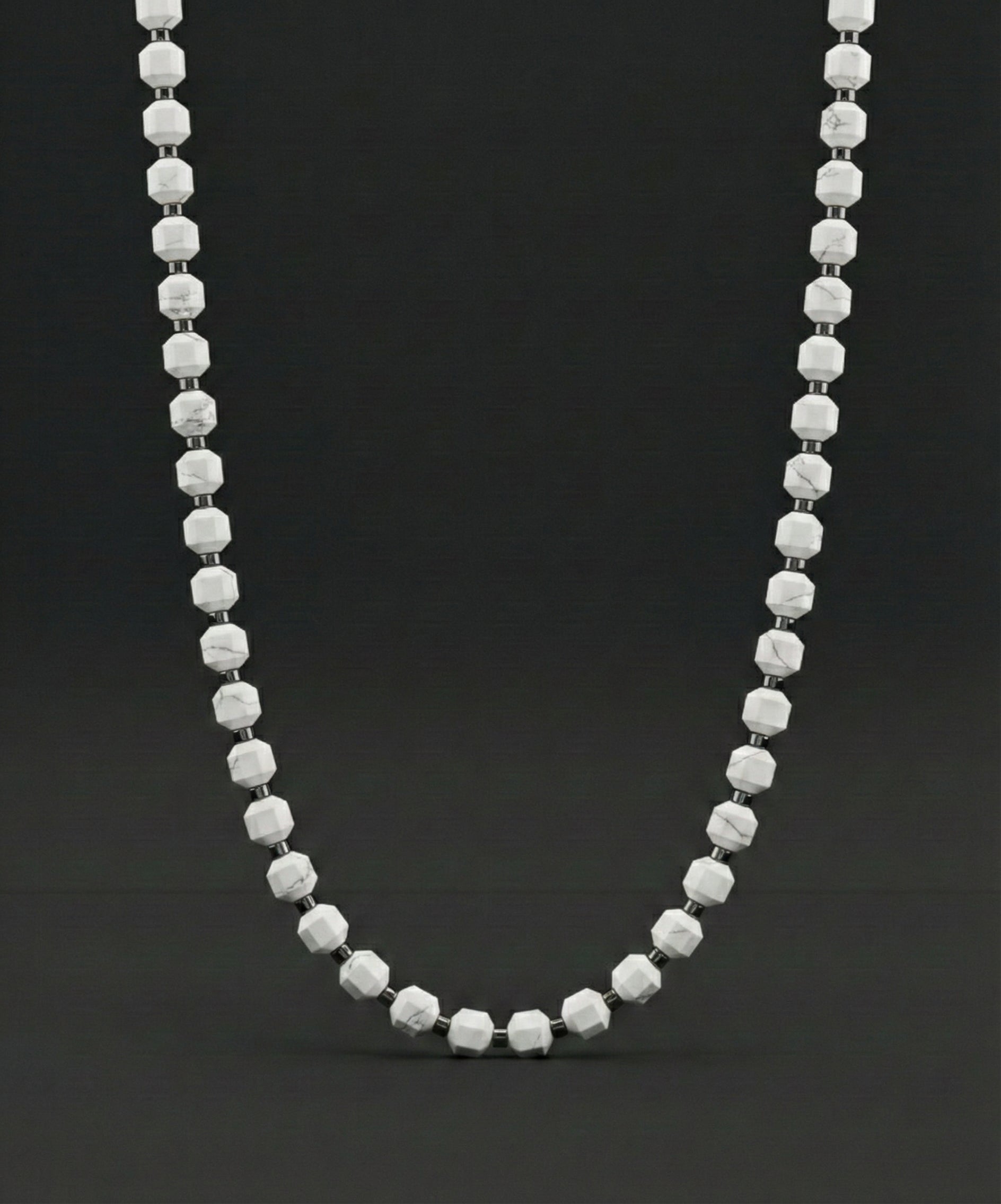 Howlite Necklace 5mm | Kubic