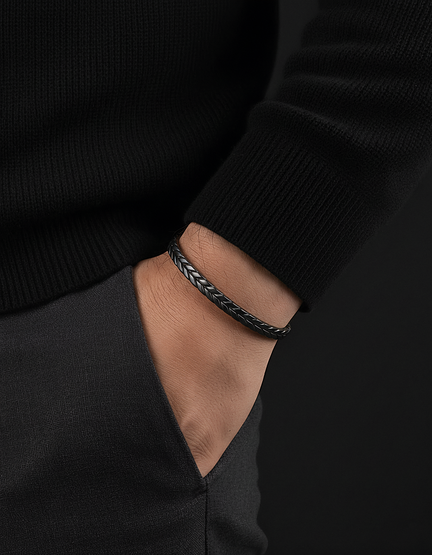 Pulsera tejida