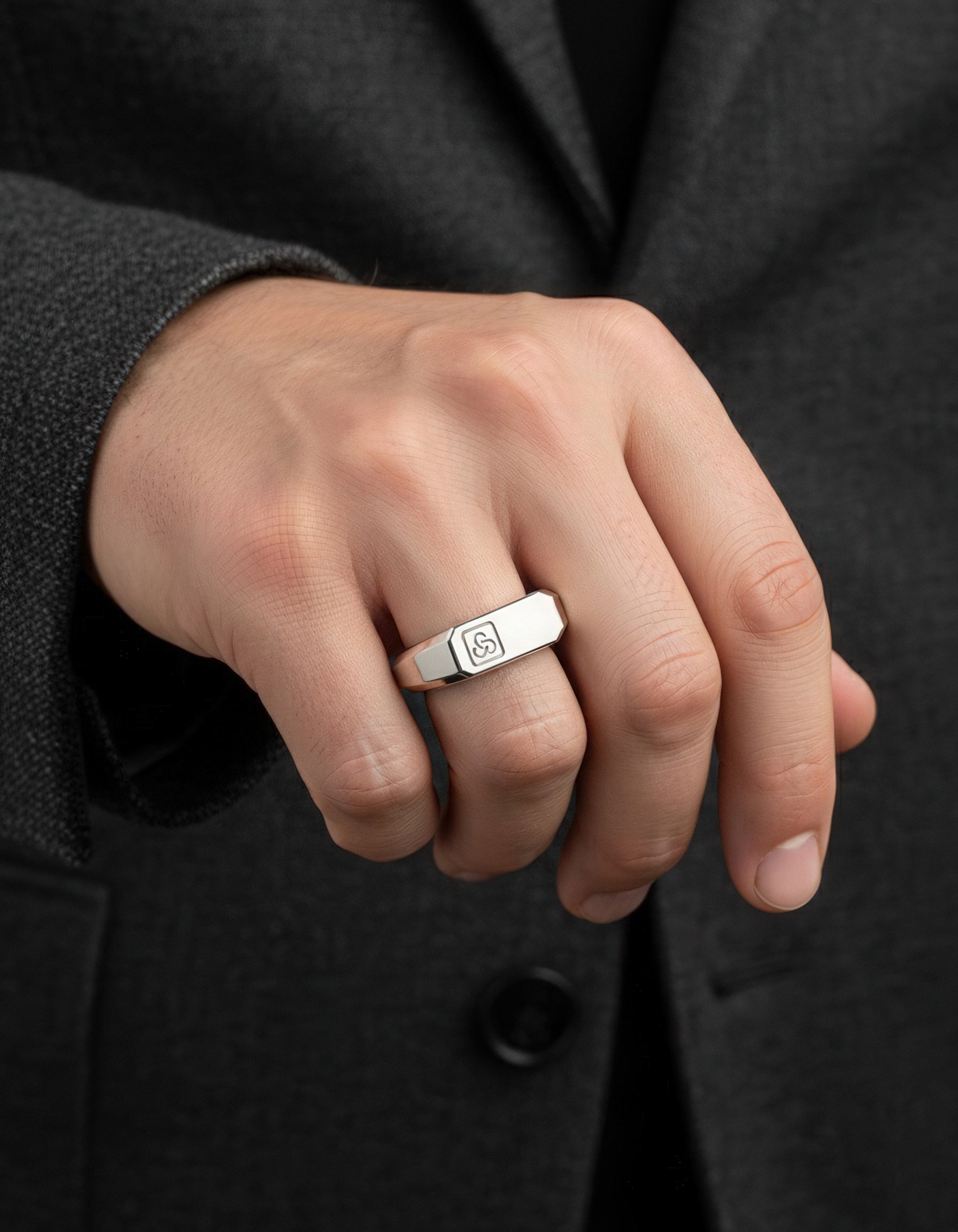 Signature Ring