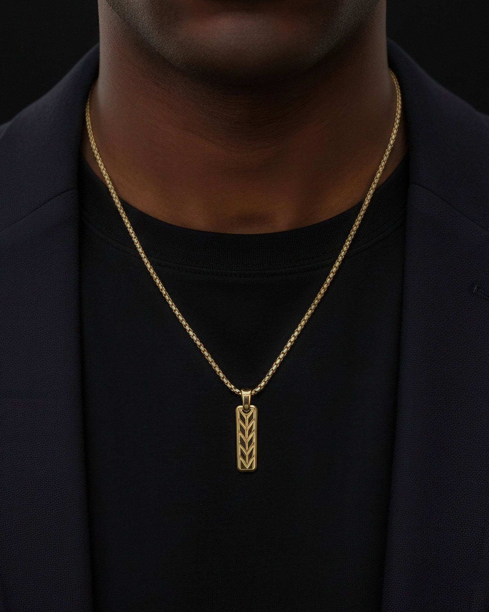 Pendentif tissé
