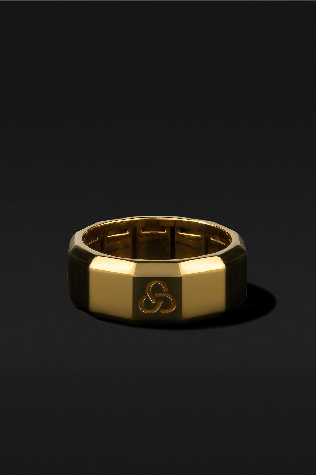 Solid Gold Ring - Essential