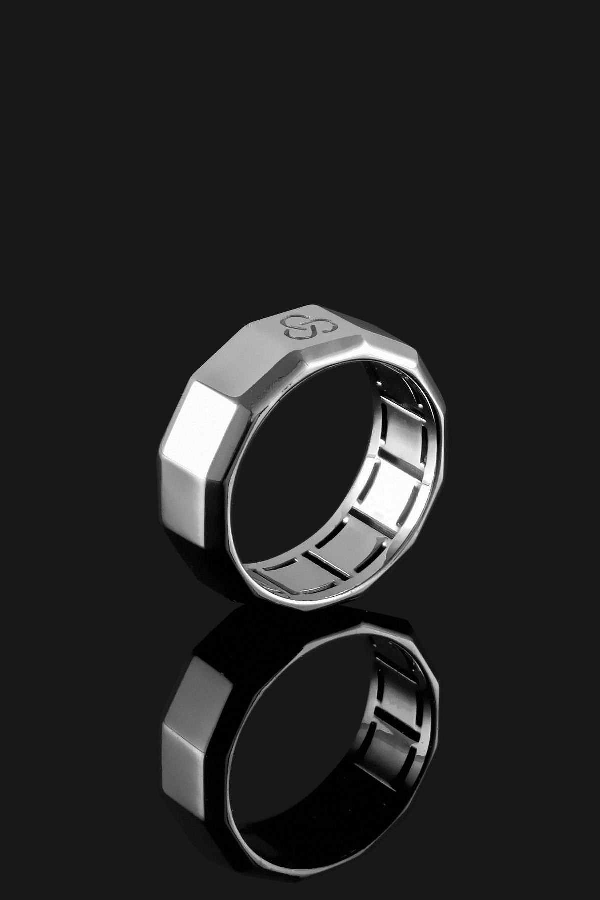 Solid White Gold Ring - Essential