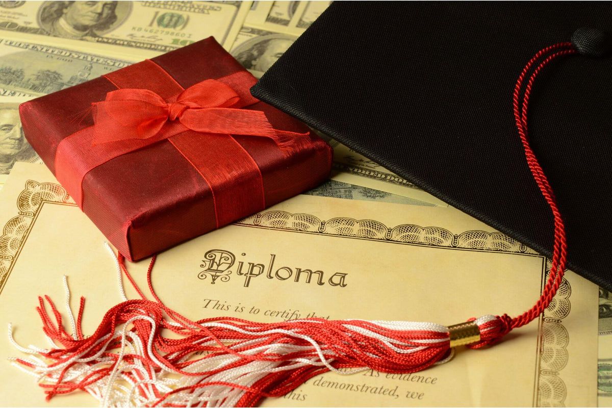 Celebrating Achievement with Timeless Gifts | Graduation Jewelry
