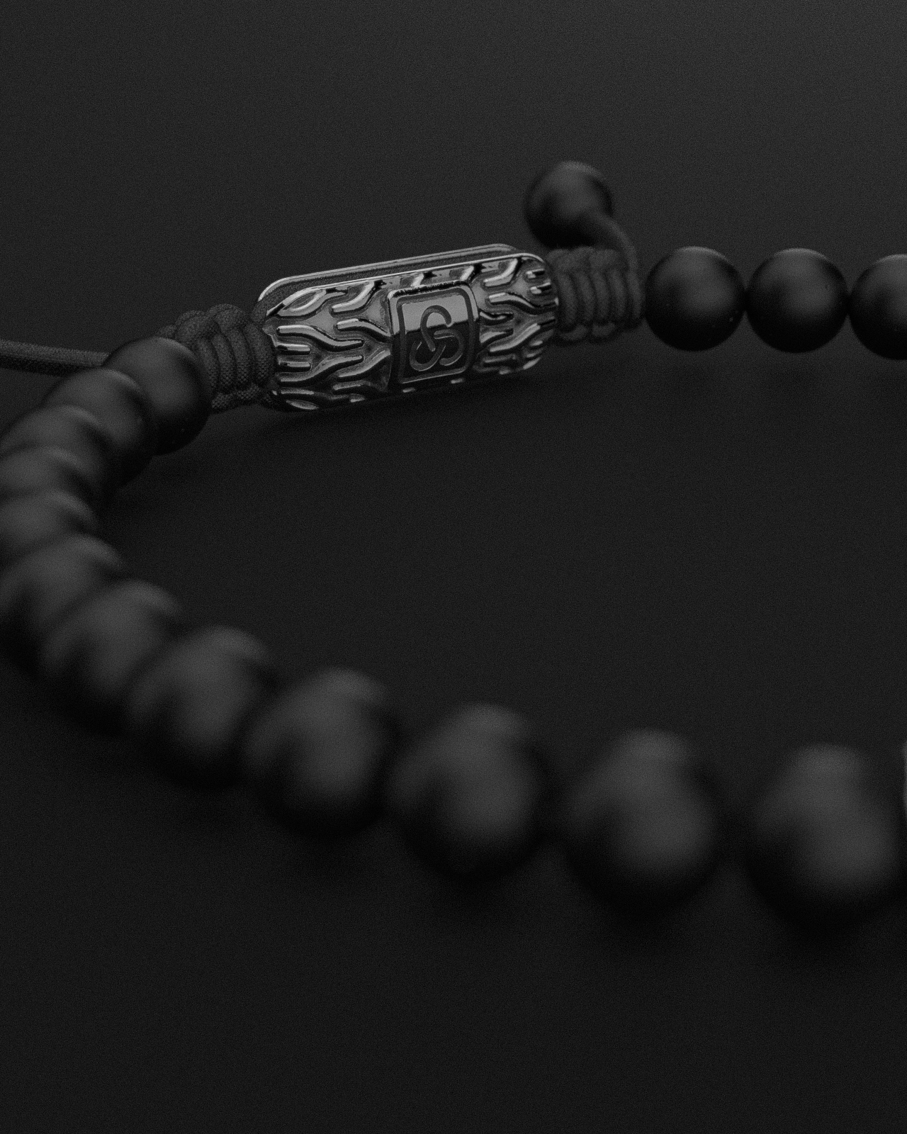 Onyx Matte Bracelet 6mm | Snake