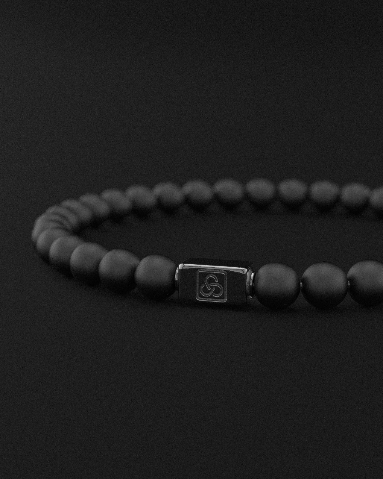 ONYX MATTE BRACELET 6MM | ESSENTIAL