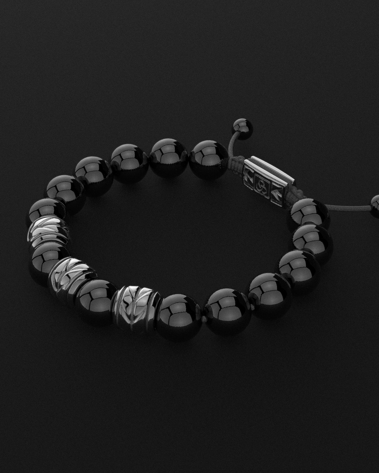 Onyx Bracelet 12mm | Woven