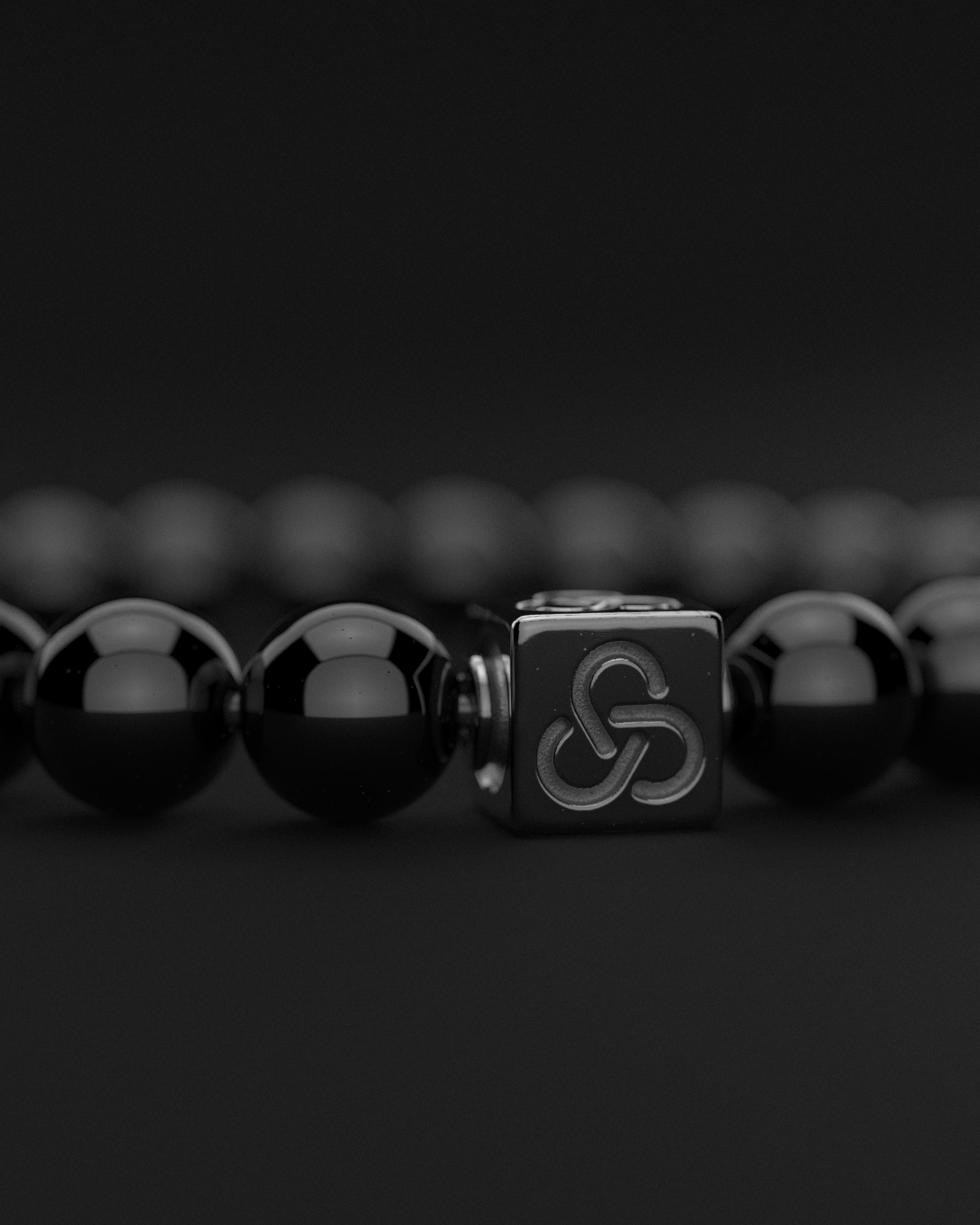 Onyx Bracelet 8mm | Essential